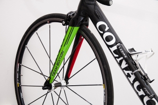 Dobarvení týmového Colnaga
