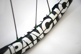 Oprava grafiky na ráfku Pancho Wheels