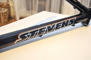 Redesign rámu Stevens Fluent Carbon ES